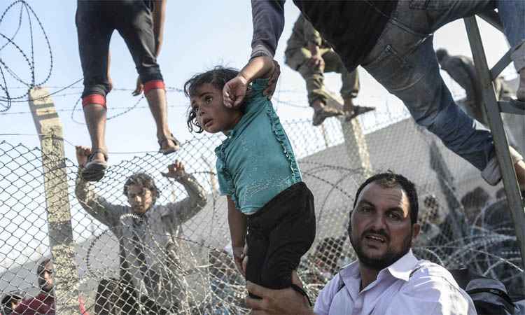 Crise dos refugiados: Comissão Europeia informa sobre os progressos realizados na execução das ações prioritárias